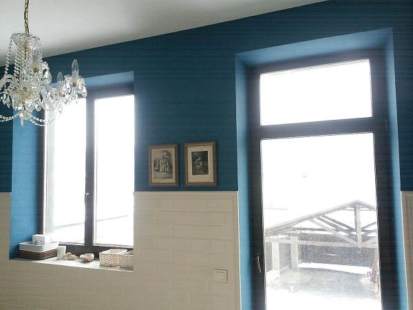 Дом с деревянными окнами в д.Тарасово вид изнутри